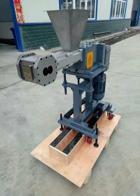 Good price Plastik Malzeme Dikey Vida Besleyici, Ekstruder Makinesi İçin Esnek Vida Besleyici çevrimiçi